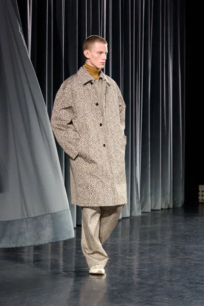 Look 34